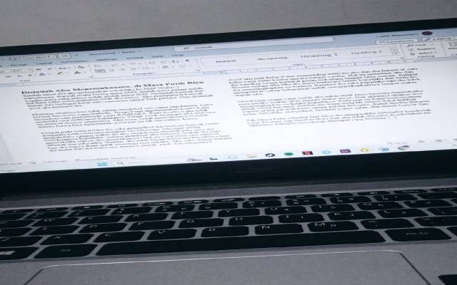 تایپ دقیق و راست چین متون فارسی در Word براتون انجام بدم.