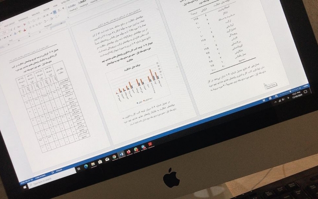 صفحه آرایی کتاب و نشریات الکترونیکی را انجام بدم. هم با ایندیزاین و هم با ورد
